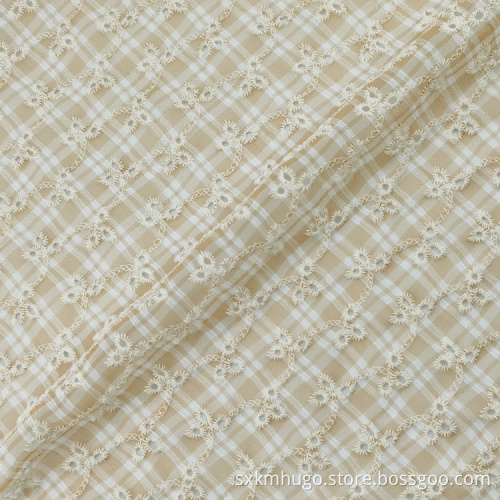Polyester Gingham Eyelet Flora Stickerei Multi -Color -Stoff